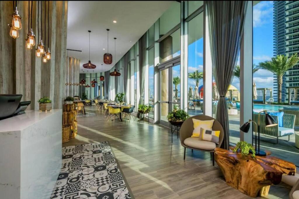 Direct Oceanfront Condo - Hyde Resort ฮอลลีวูด ภายนอก รูปภาพ